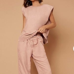 Padded shoulder split hem top and pants
